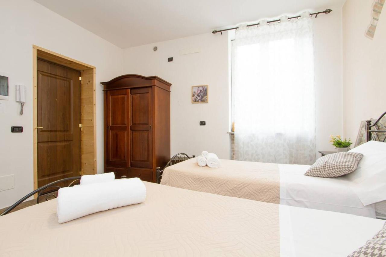 Le Camere Di Aladino Carugate Buitenkant foto