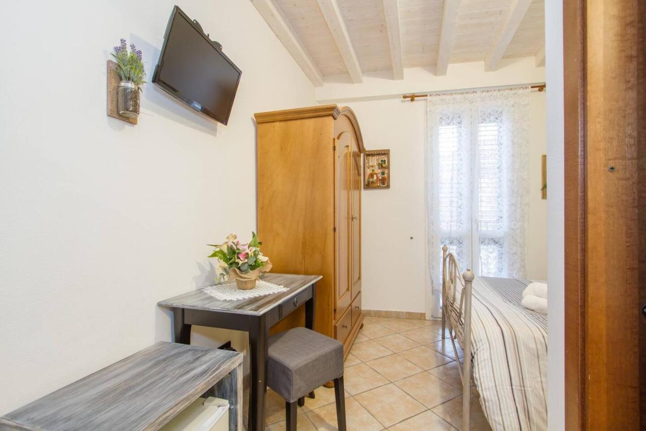 Le Camere Di Aladino Carugate Buitenkant foto